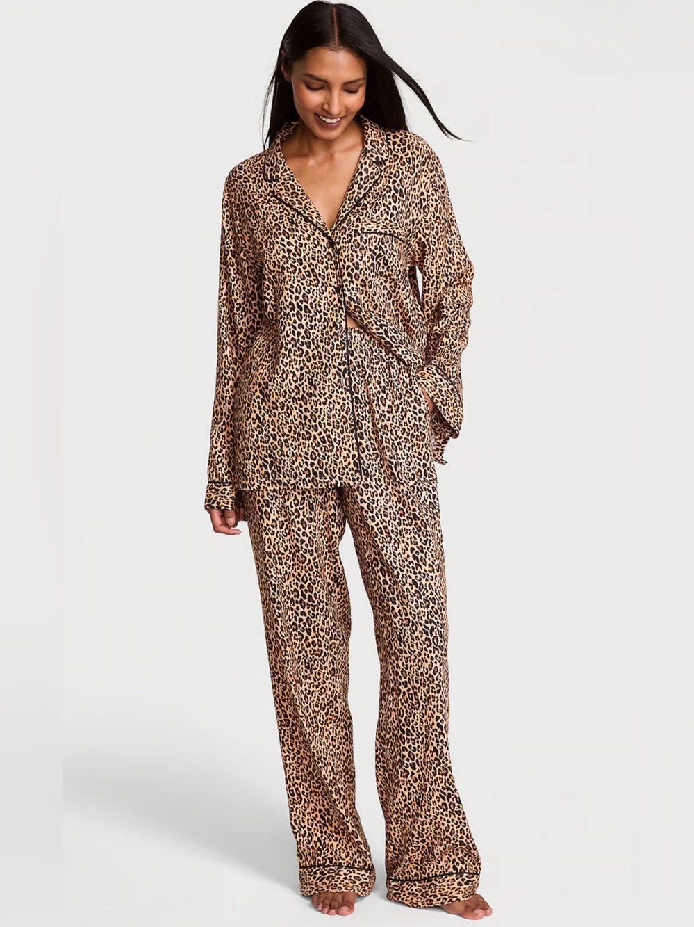 ✨ NWT Victoria’s Secret Leopard Print Two-Piece Pajama Set ✨